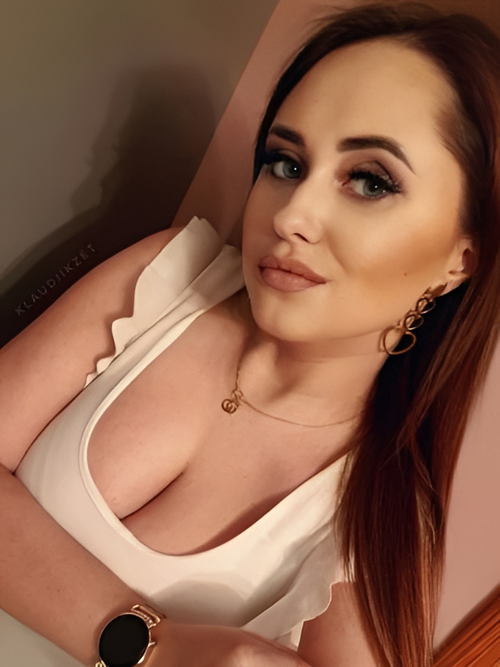 Елена привлекальеная девушка из Динская цена от 2000 руб