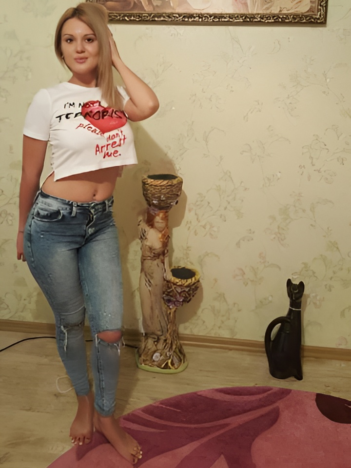 Виталина привлекальеная девушка из Динская цена от 2500 руб