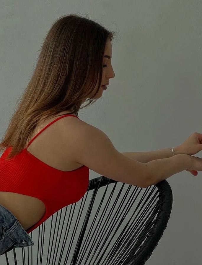 🎥 Лия привлекальеная девушка из Динская цена от 3500 руб