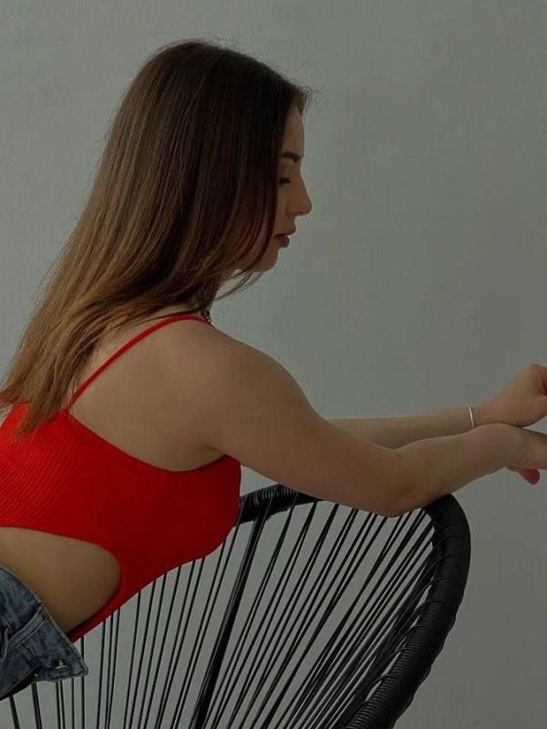 🎥 Лия привлекательная девушка из Динская цена от 3500 руб